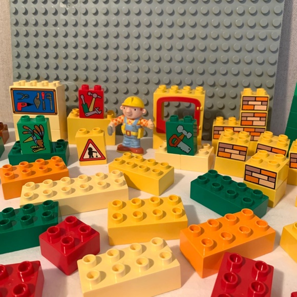 Vintage Lego Duplo Bob The Builder 75 Pieces With Large Building Plate - Picture 6 of 15